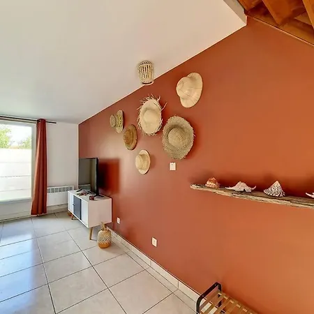 Le Terracotta, Proche *