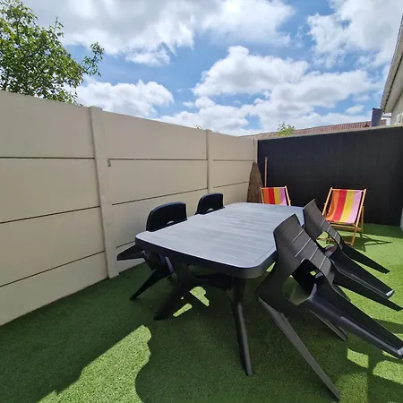 Le Terracotta, Proche Oye-Plage