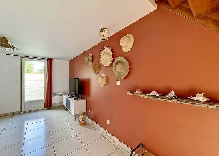 Le Terracotta, Proche *